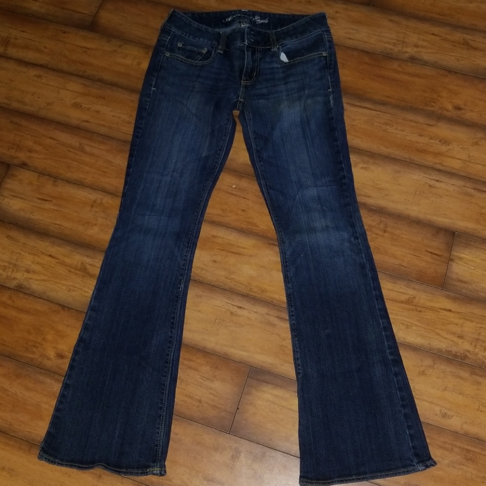 AE Jean's